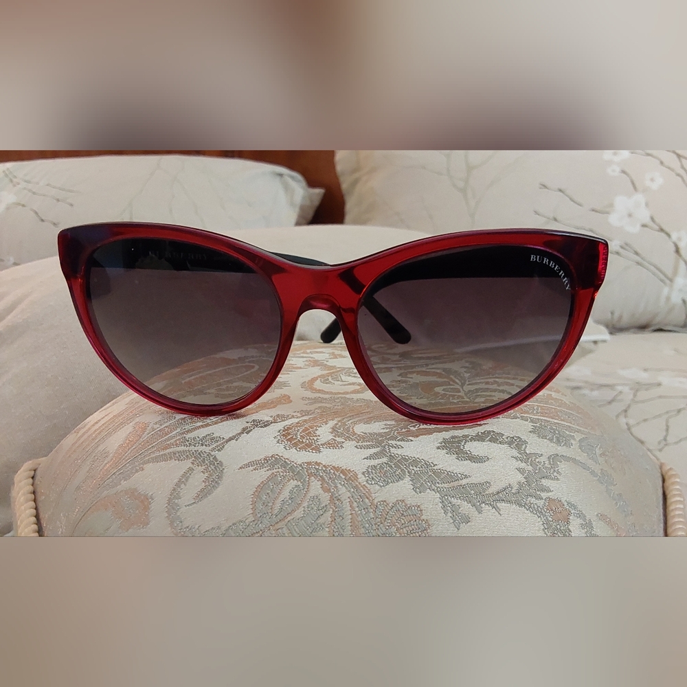 BURBERRY Women's Burgundy Sunglasses B4182 56-18-140 - Picture 4 of 10